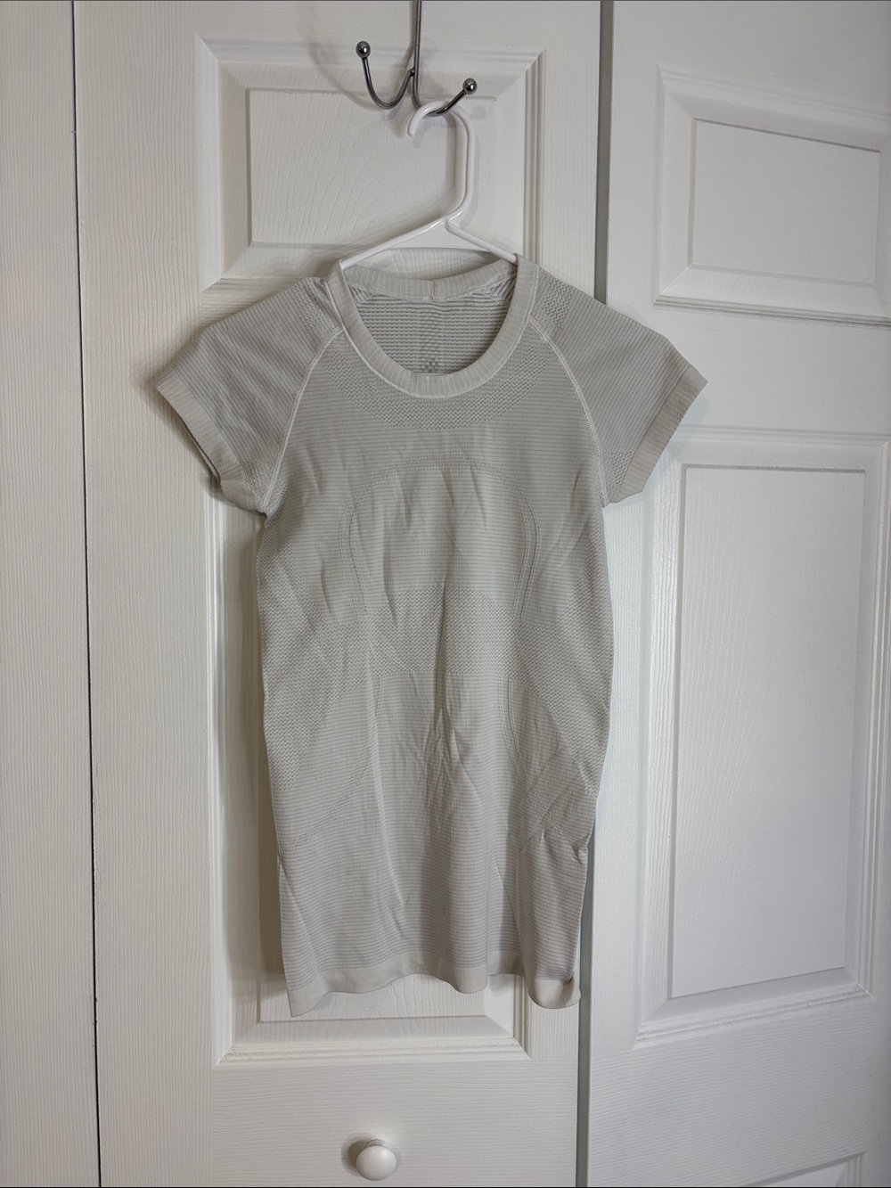 lululemon athletica White Short Sleeve Workout Tee